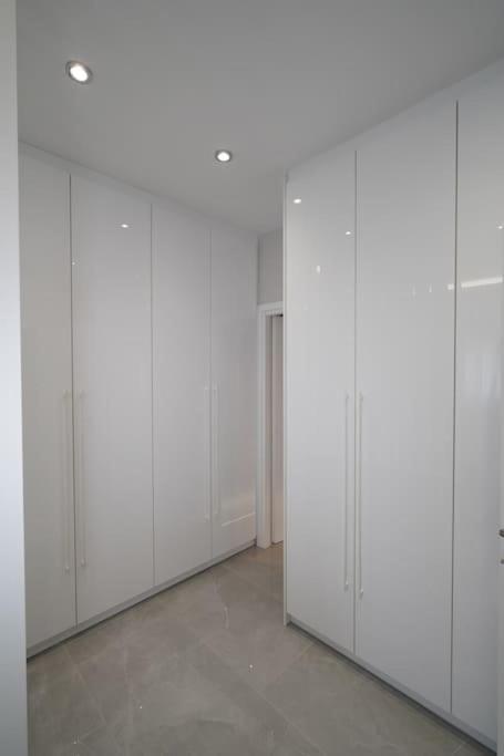 Brand New 3Br With 2 Bathrooms Marousi Apartment Atena Exterior foto