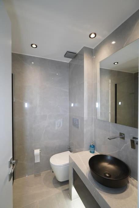 Brand New 3Br With 2 Bathrooms Marousi Apartment Atena Exterior foto